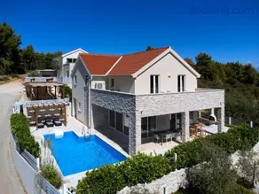 Villa Anouk - Image 1
