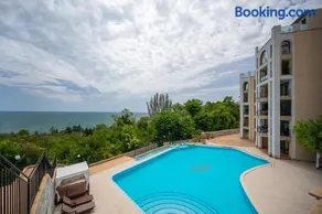 Queen's view 14-Pools-Near Botanic garden - Image 3