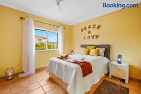 "Orange Tree Villa in Alvor - South - facing Family Villa with Private Poll" - Image 4