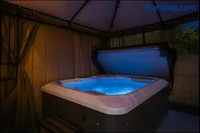 South Pasadena Studio Spa Escape - Image 2
