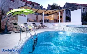 Holiday Home Pitve - Image 2