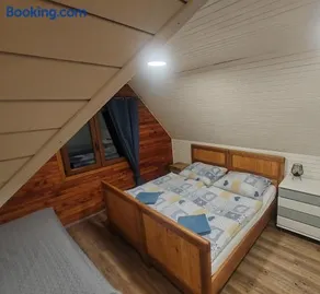 Cabin near forest - Image 2