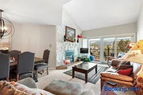 Sawmill Creek Condo 406 by Great Western Lodging - Image 2