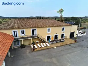 Domaine 34 Couchages Piscine Couverte Chauffee - Image 1