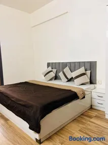 Evora 1BHK - GHAR - Best for PARTY - Image 3