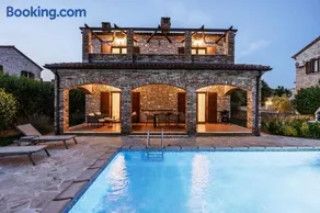 Rustic Villa Lara with pool - Image 2