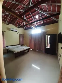 Triskelion - Bed and Breakfast, Family home stay by Joshi Brothers - Image 4