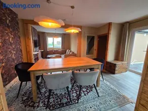 Cozy Town house - Image 2