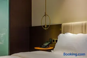 Huayang Hotel Century City Convention and Exhibition Center Branch - Image 2