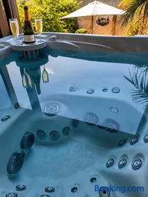 3 Waters Spa - Private Wellness Gîte with Jacuzzi, Sauna & Hammam - Belgian Ardennes - Image 1