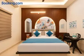 Hotel De Radhika Kunj Near Prem Mandir - Image 5