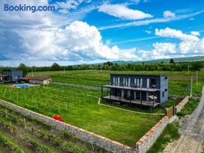 Chateau Resse - Image 2