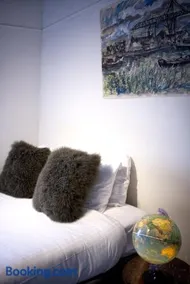 Cozy Pijp Apartment Amsterdam - Image 3