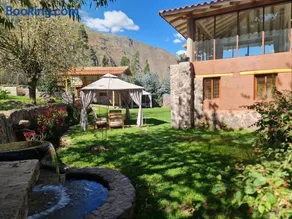Villa en Valle Sagrado, vistas a la Catarata, Montañas, con Jacuzzi y Sauna - Image 1