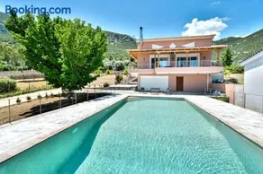 AURA Beach House - Image 1