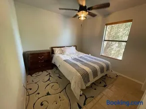 4-bedroom home with gorgeous view - Image 1