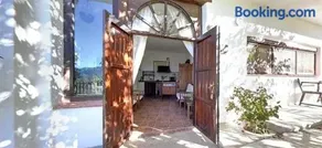 Spacious Apartment with Pool in Yeste - 120 m² - 10 Guests - Image 2