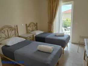 Irini's Villa - Image 4