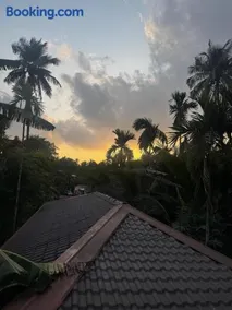 Seven Seas Beach Resort - Image 3