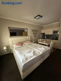Harrachov Resident Apartments "Terrace & Chill" - high speed WiFi, možnost snídaně, Smart TV, Netflix, Disney plus - Image 1