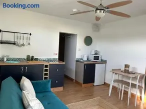 The Cosy Cabin - Image 5