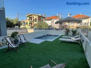 Trinity Pool Villas WHITE - Image 3
