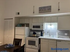 Branson Lakeside Getaway - Image 4