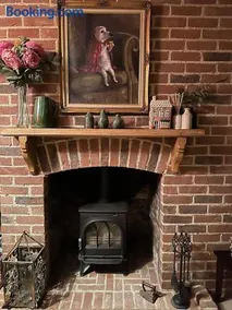 Curiosity Cottage - Image 2