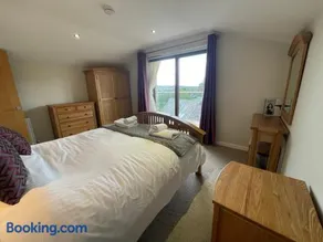 Redwood Lodge - Image 4