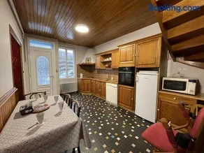 Gîte confortable avec terrasse dans la Montagne bourbonnaise, animaux acceptés - Image 1