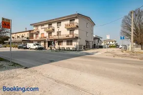GuestHost - San Vincenzo Apartments 1 - 2 - 4 Vigonza - Image 1