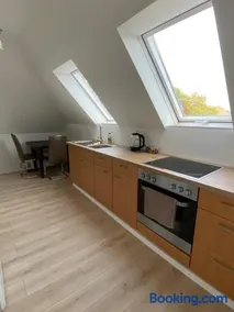 Dachgeschoss Wohnung nahe Heide - Image 2