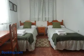 Hostal Los Príncipes - Image 2
