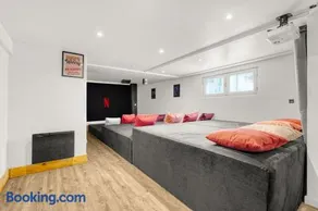 Villa Rose - Padel - Piscine - Cinéma & Poker Room - Image 3