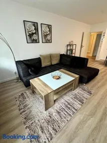 Apartment Rose - Image 2