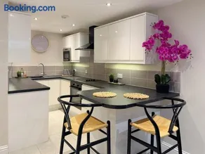 Central Bury Apartment with Private Entrance - Image 2