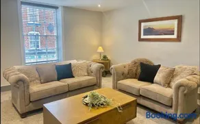 The Old Gables, Brampton Town Centre, Hadrians Wall Sleeps 4 - Image 2