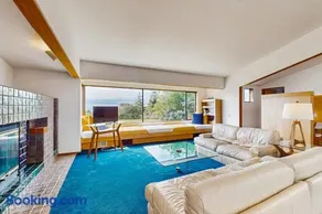 Green Vale Getaway - 2 Bed 2 Bath Vacation home in Sea Ranch - Image 3