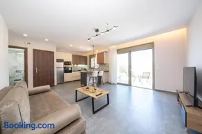 ELENI & MEMAS Luxury Apartments Kefalonia - Image 3