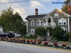 Historic Condo in Downtown Camden, steps to Harbor - Image 3
