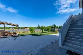 Villa Gracija, a charming holiday apartment in the heart of Istria - Image 2