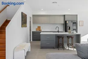 Neiwand Retreat by Arvia Living - Image 4