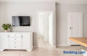 LUX 2 pokojowe Apartment in Warszawa z bezpłatnym podziemnym parkingem - Image 2