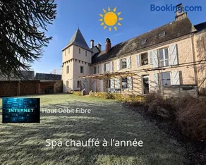 Gîte Spa Privatif & Cheminée Idéal Couples & Familles - Image 1