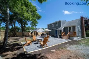 Family Yarmouth Beach Resort 3BR Getaway - Image 1