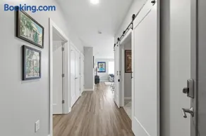 Classic Condo on Prince apts - Image 4