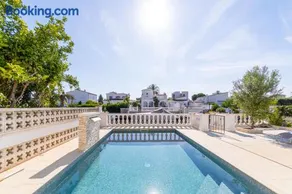Apart-rent Casa con piscina Flamicell 0042 - Image 3