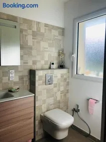 Chambre à Louer sur bonifacio - Image 1