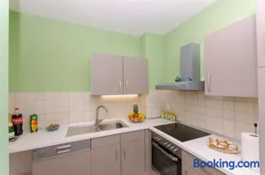 Guest house LUCIJA with swimming pool - Image 3