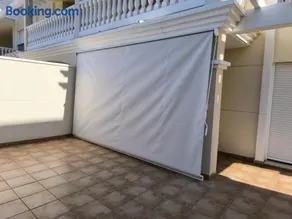Schöne Unterkunft mit Pool und Terrasse. - Image 4